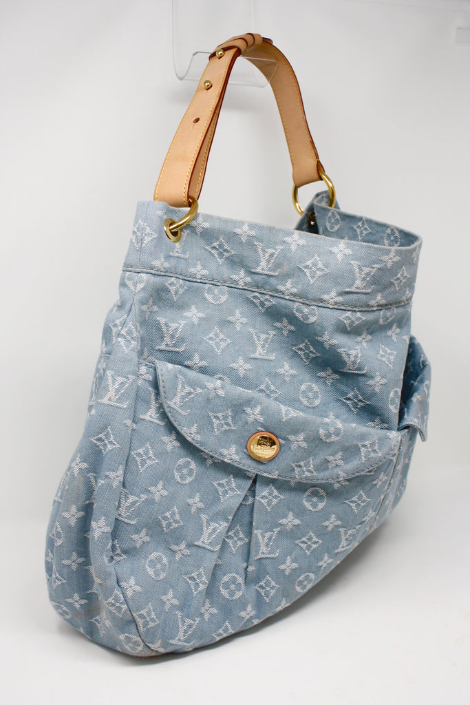 Blue Louis Vuitton Monogram Denim Daily GM Hobo Bag